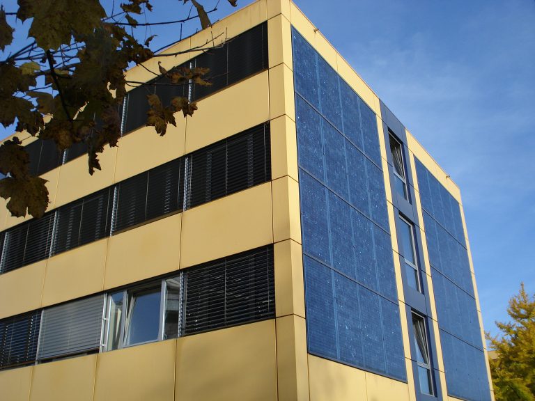 zonnepanelen fabriek